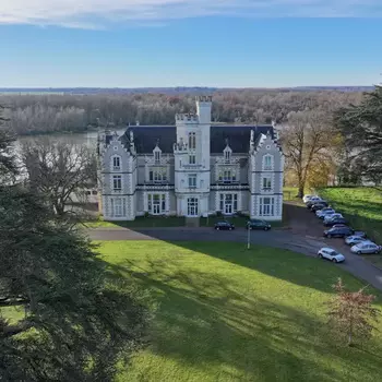 Lien vers la page du Château de Mouron (lien interne)